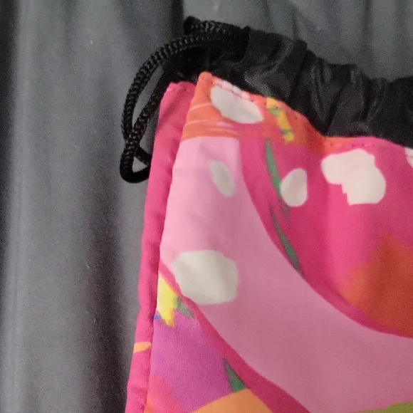 Multicolor Drawstring Makeup Bag - Picture 3 of 4